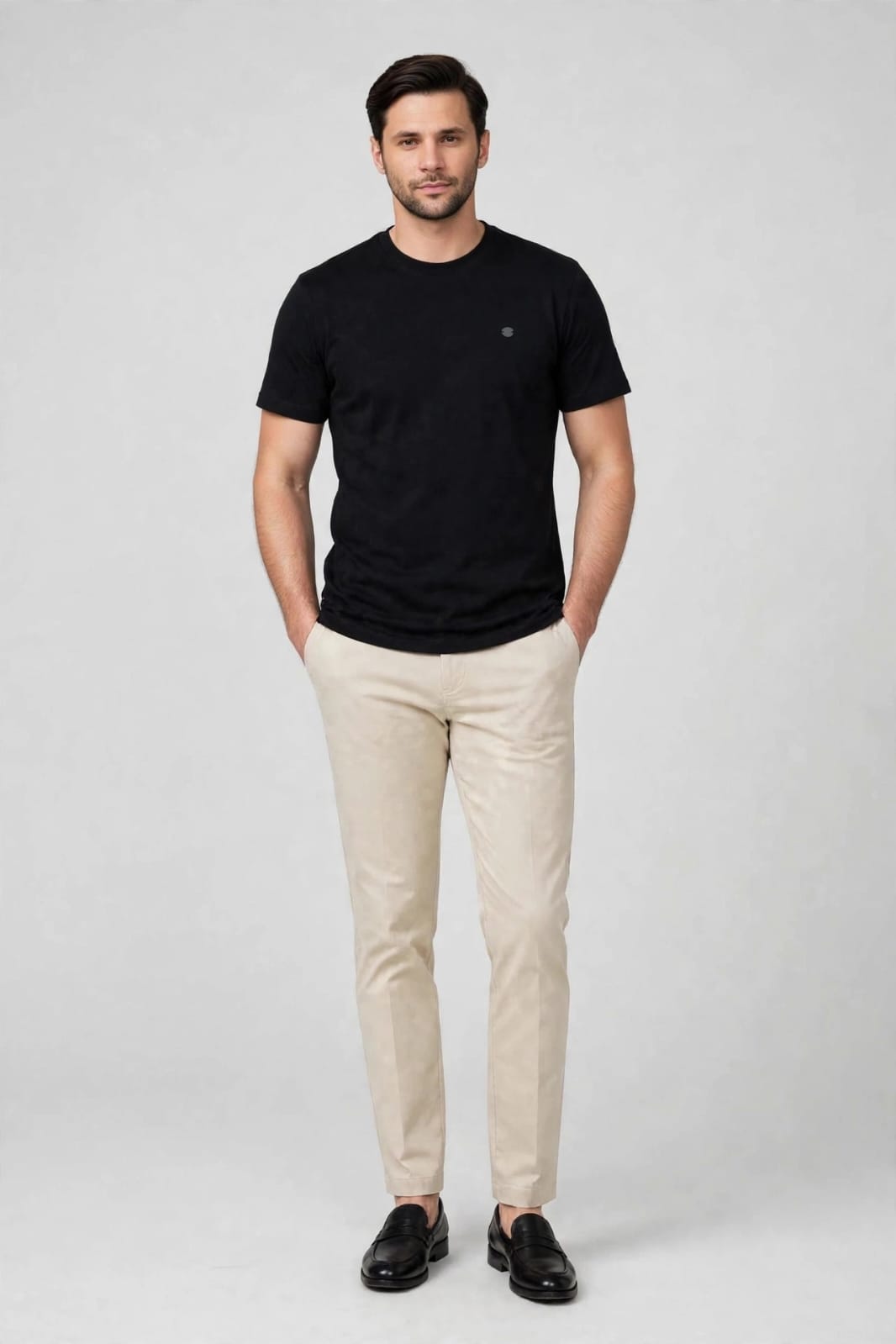 Men’s Black Solid Round Neck Cotton Blend T-shirt