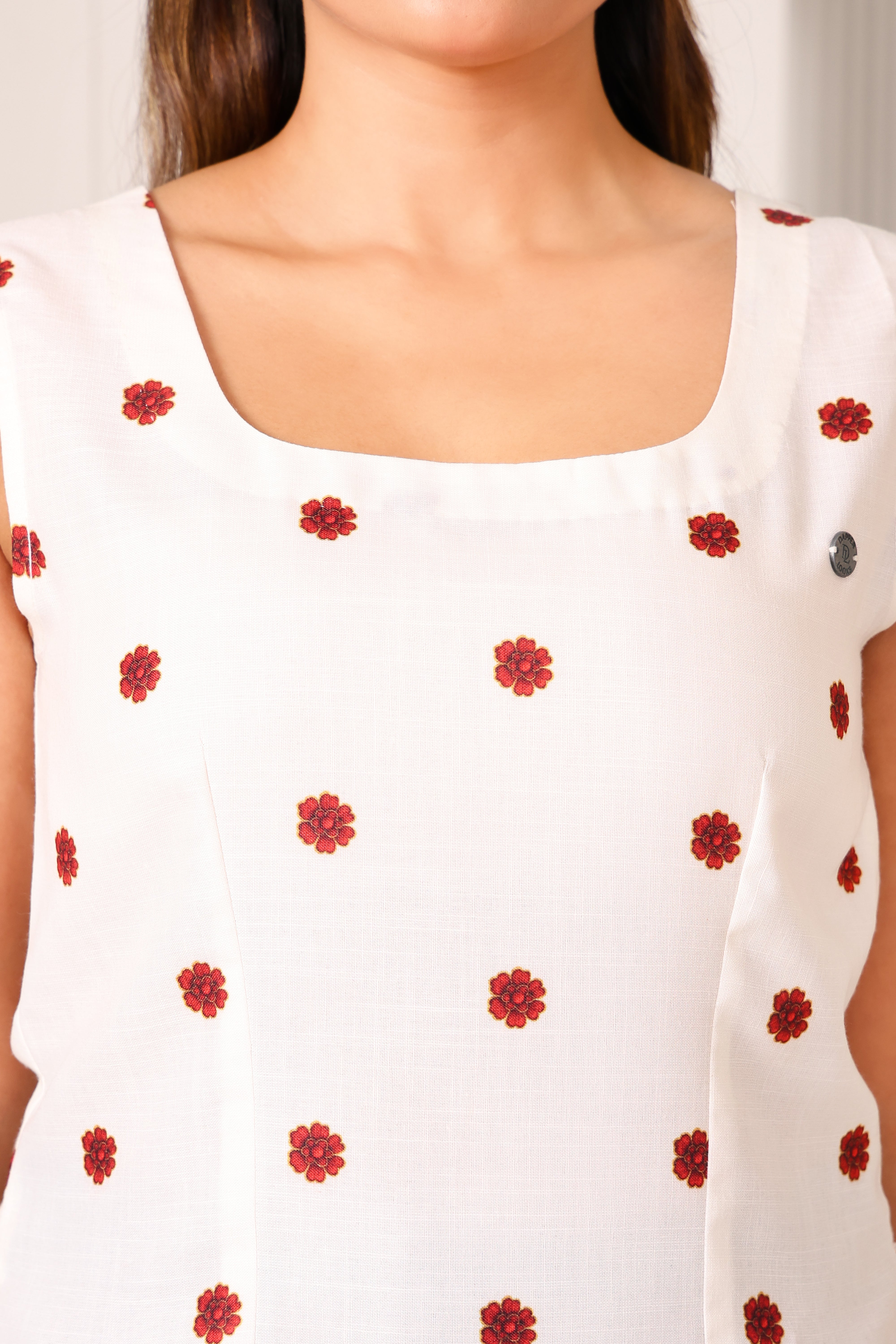 Women's Premium Cotton-Poly Sleeveless Square Neck Crop Top (White with Maroon Motif)