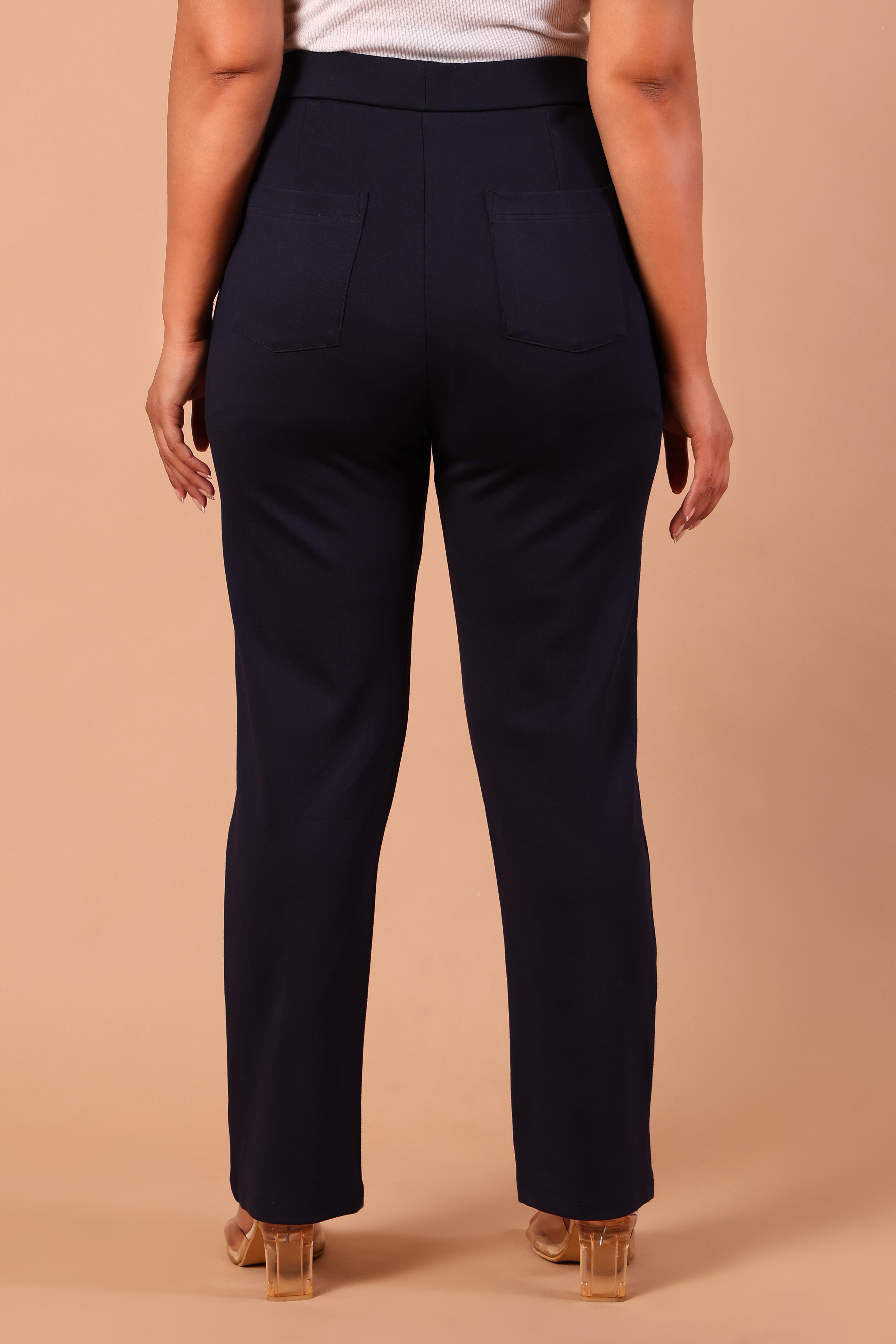 Levin Wide & Fitted Trouser- Navy