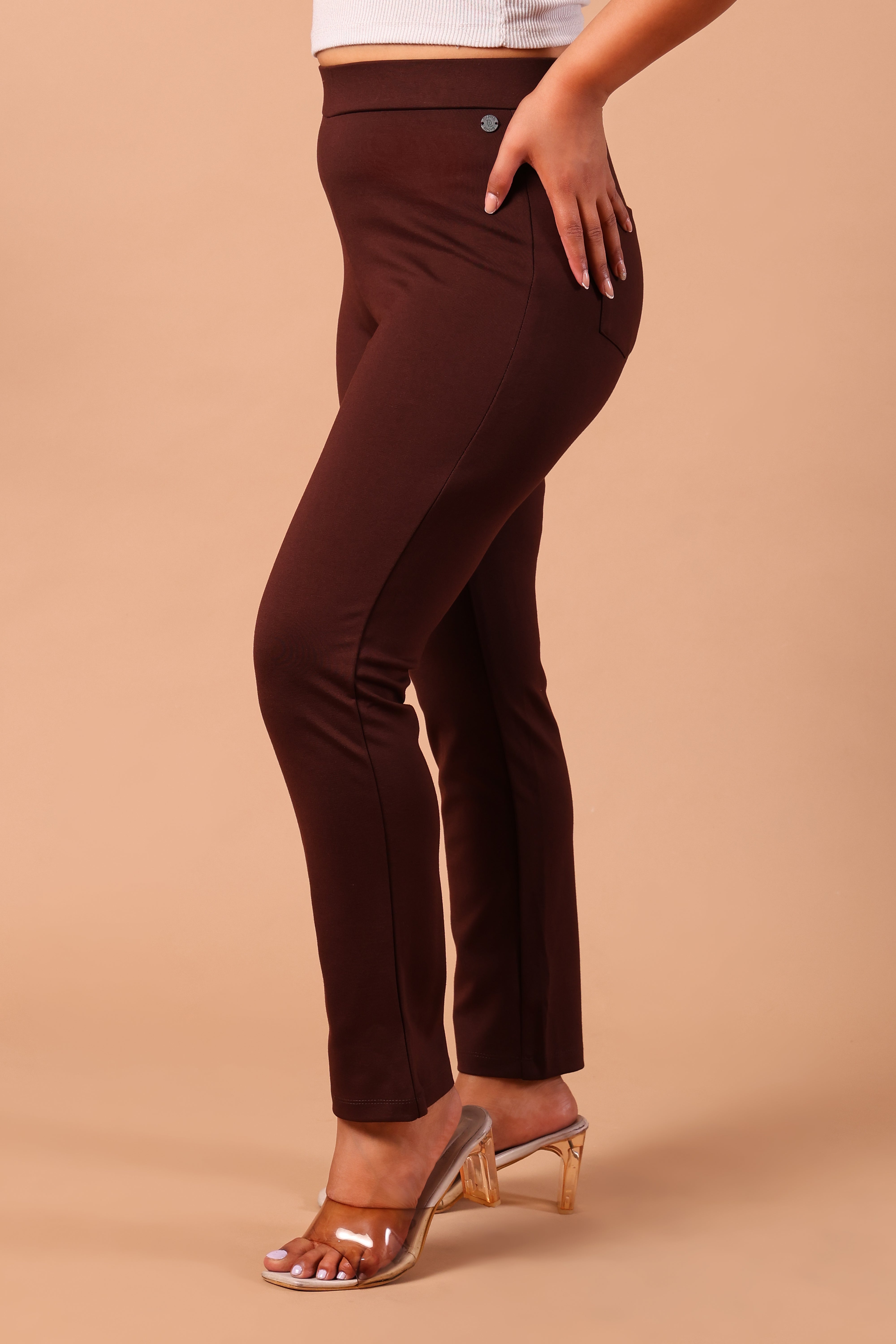Fitted & Mid Rise Trouser - Wine
